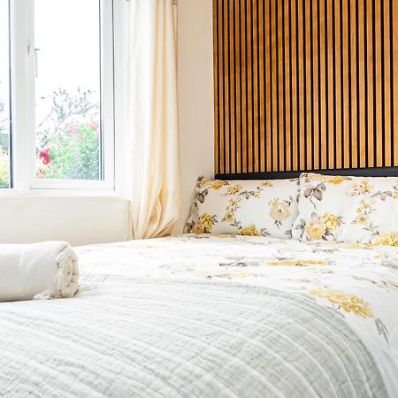 Earley Luxury Ensuite Room With Private Entrance Reading Exterior foto